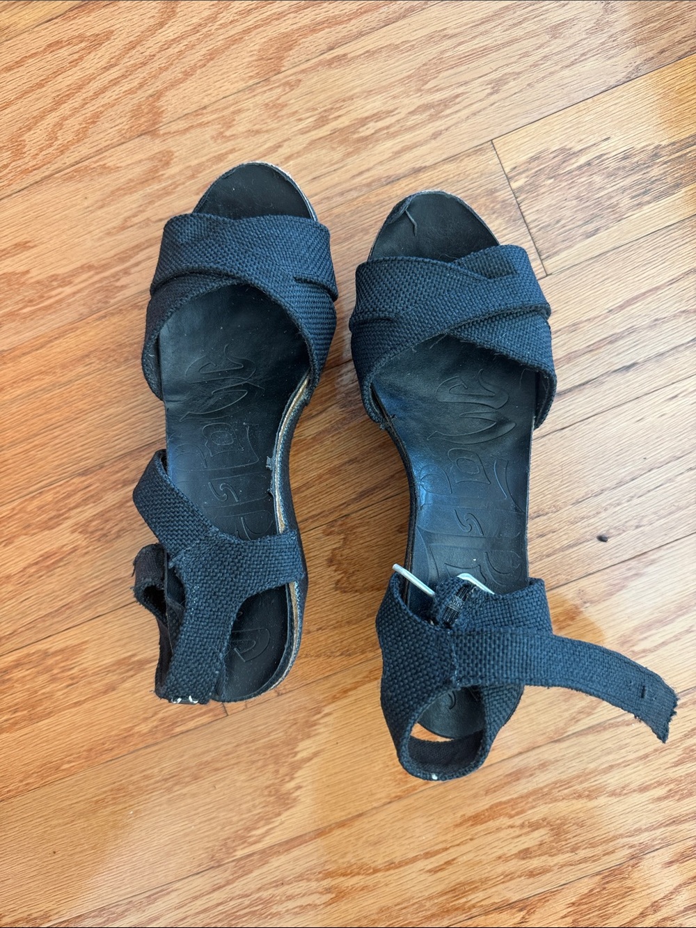 Black Women's Open-Toe Fabric Wedge Sandals